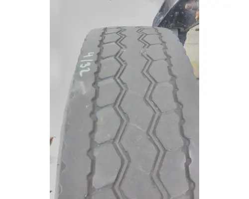 GOODYEAR 295/75R22.5 TIRE