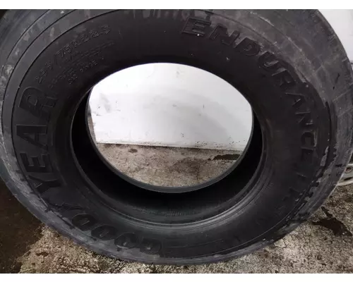 GOODYEAR 295/75R22.5 TIRE
