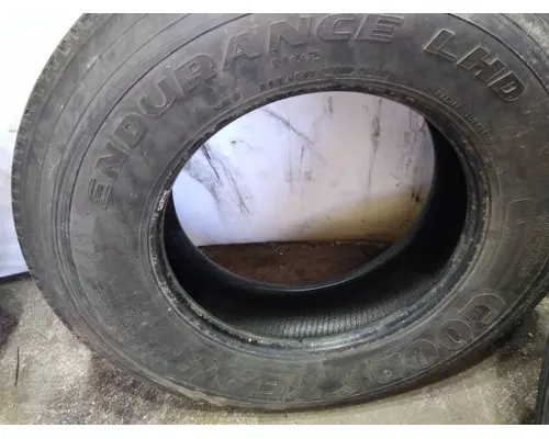 GOODYEAR 295/75R22.5 TIRE