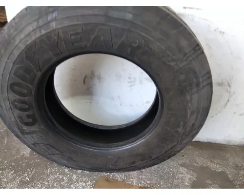 GOODYEAR 295/75R22.5 TIRE