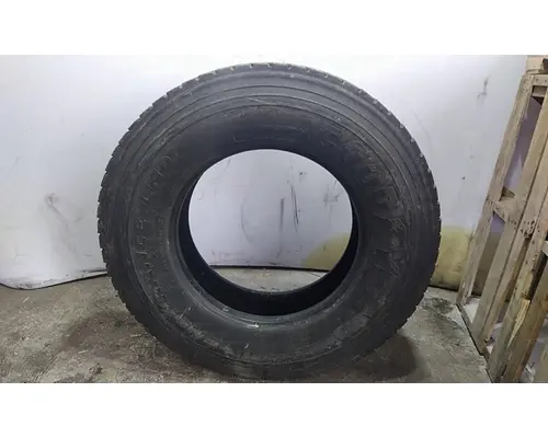 GOODYEAR 295/75R22.5 TIRE