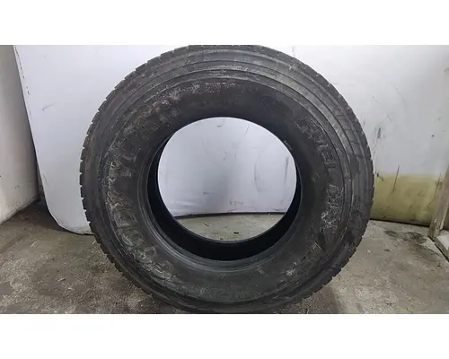 GOODYEAR 295/75R22.5 TIRE