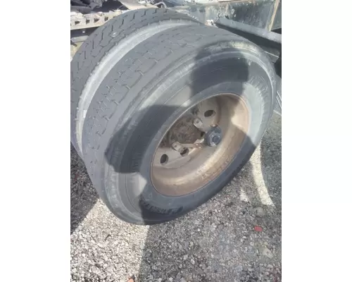 GOODYEAR 295/75R22.5 TIRE