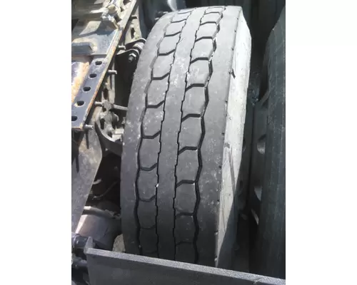 GOODYEAR 295/75R22.5 TIRE