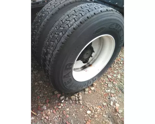 GOODYEAR 295/75R22.5 TIRE