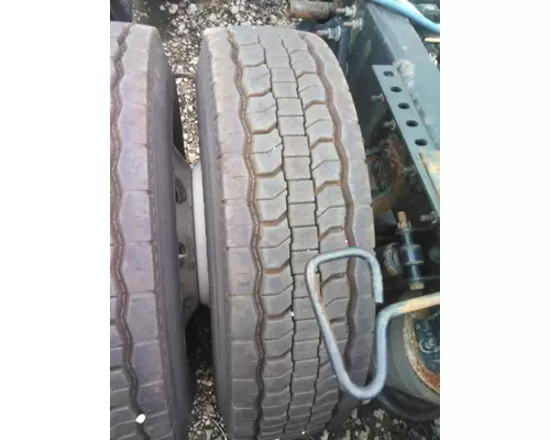 GOODYEAR 295/75R22.5 TIRE