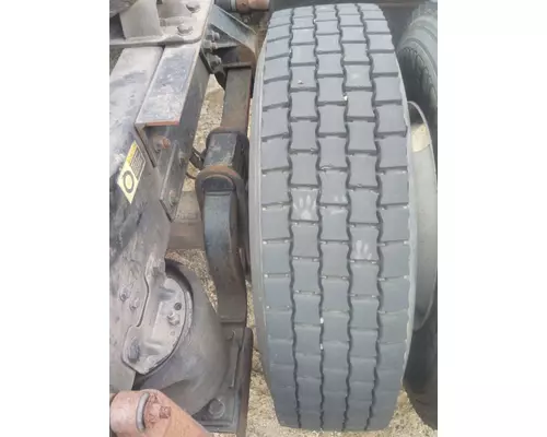 GOODYEAR 295/75R22.5 TIRE