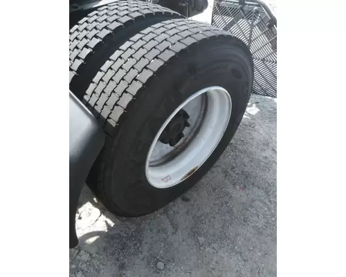 GOODYEAR 295/75R22.5 TIRE