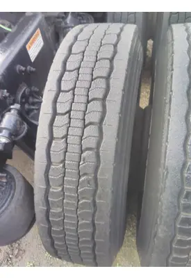 GOODYEAR 295/75R22.5 TIRE
