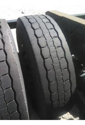 GOODYEAR 295/75R22.5 TIRE