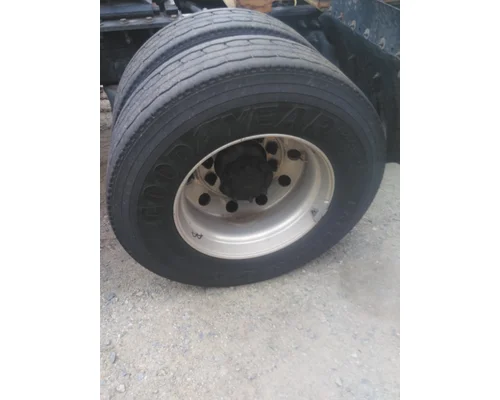 GOODYEAR 295/75R22.5 TIRE