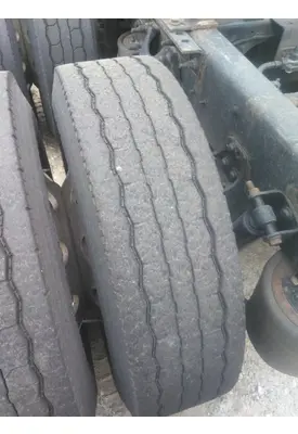 GOODYEAR 295/75R22.5 TIRE