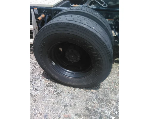 GOODYEAR 295/75R22.5 TIRE