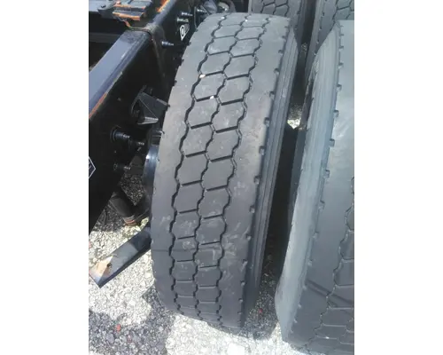 GOODYEAR 295/75R22.5 TIRE