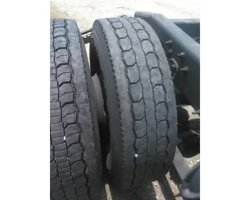 GOODYEAR 295/75R22.5 TIRE