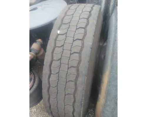 GOODYEAR 295/75R22.5 TIRE