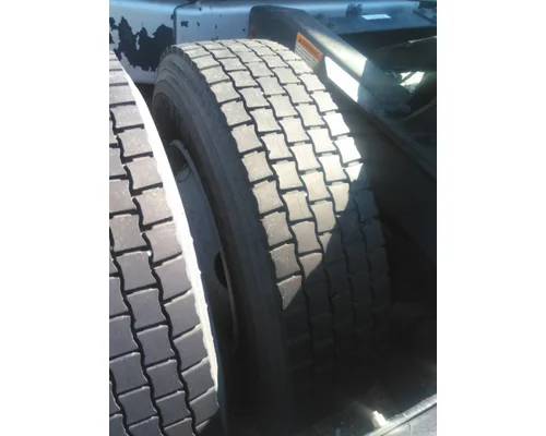 GOODYEAR 295/75R22.5 TIRE