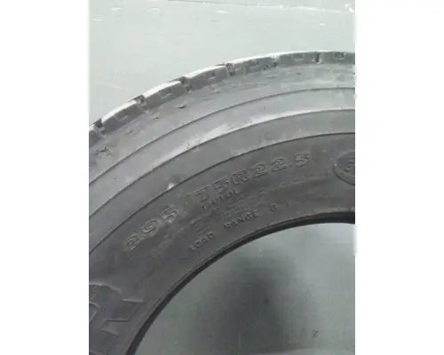 GOODYEAR 295/75R22.5 TIRE