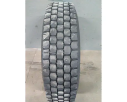 GOODYEAR 295/75R22.5 TIRE