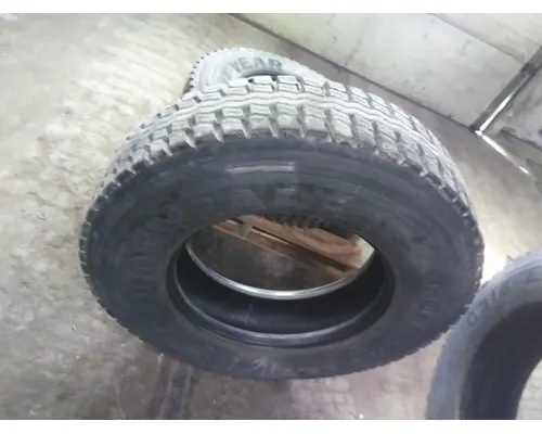 GOODYEAR 295/75R22.5 TIRE