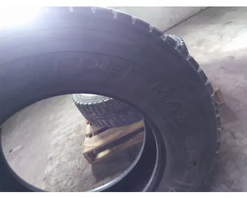GOODYEAR 295/75R22.5 TIRE