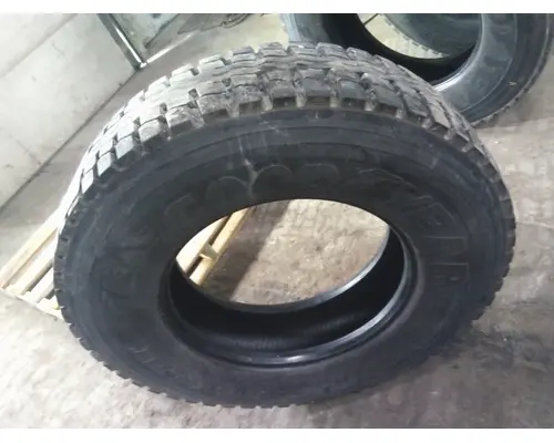 GOODYEAR 295/75R22.5 TIRE
