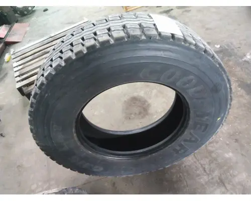 GOODYEAR 295/75R22.5 TIRE