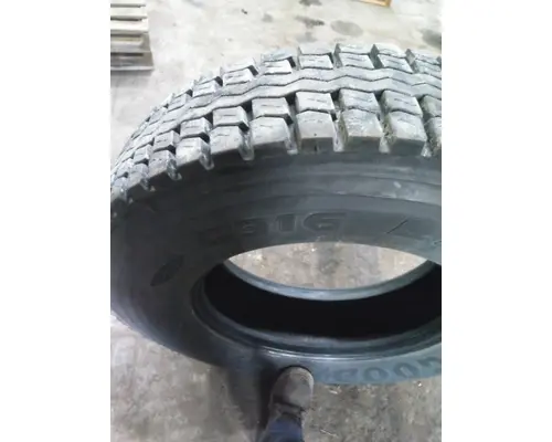 GOODYEAR 295/75R22.5 TIRE