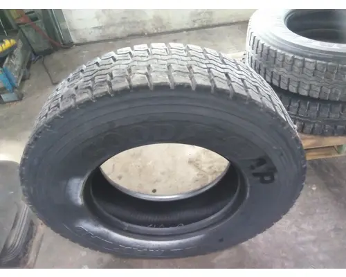 GOODYEAR 295/75R22.5 TIRE
