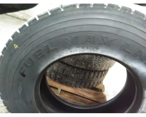 GOODYEAR 295/75R22.5 TIRE