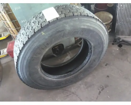 GOODYEAR 295/75R22.5 TIRE