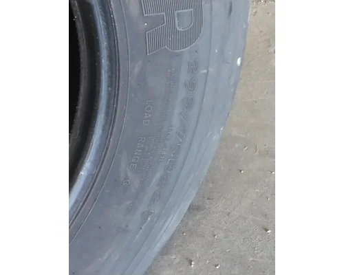 GOODYEAR 295/75R22.5 TIRE