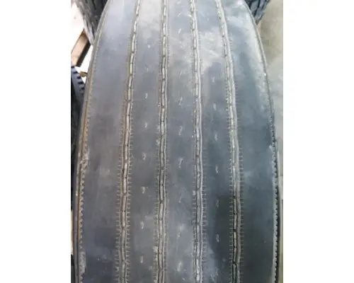 GOODYEAR 295/75R22.5 TIRE