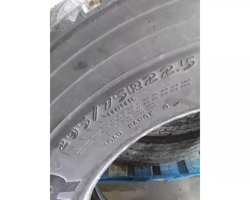 GOODYEAR 295/75R22.5 TIRE