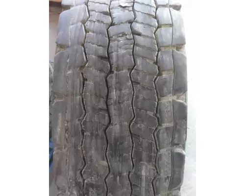 GOODYEAR 295/75R22.5 TIRE