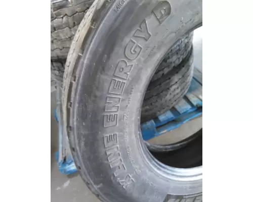 GOODYEAR 295/75R22.5 TIRE