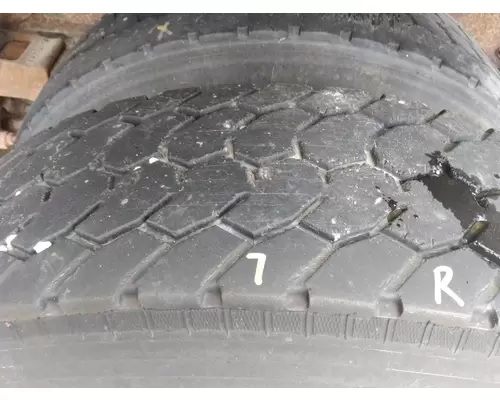 GOODYEAR 295/75R22.5 TIRE