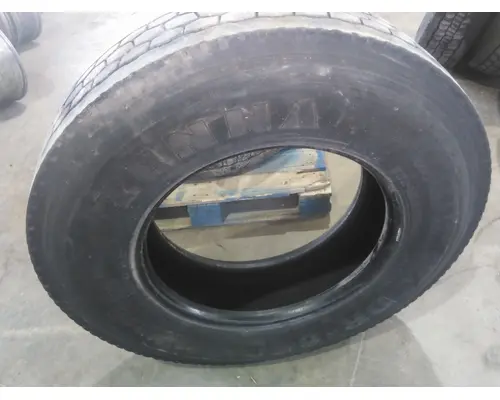GOODYEAR 295/75R22.5 TIRE