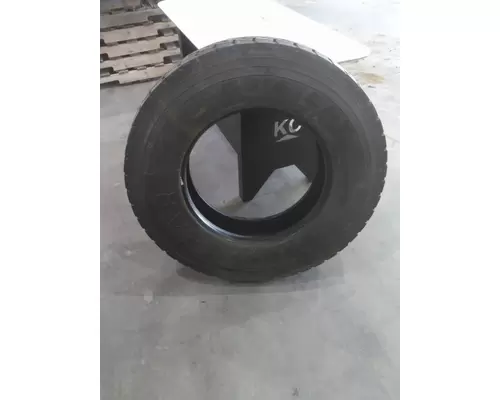 GOODYEAR 295/75R22.5 TIRE