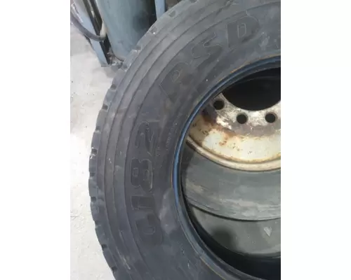 GOODYEAR 295/75R22.5 TIRE