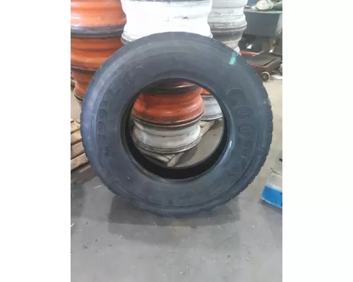GOODYEAR 295/75R22.5 TIRE
