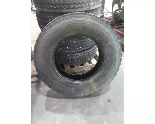 GOODYEAR 295/75R22.5 TIRE