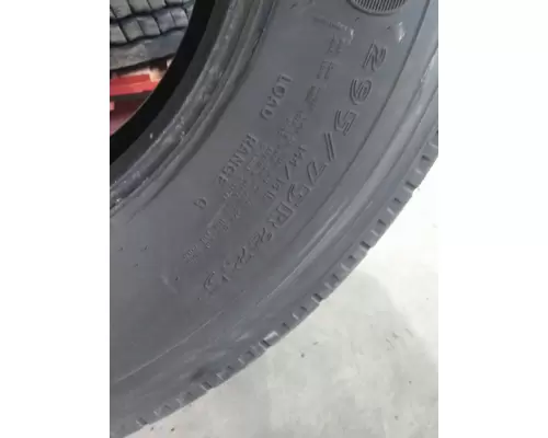 GOODYEAR 295/75R22.5 TIRE