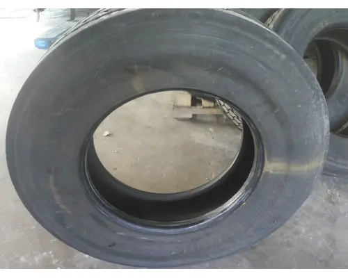 GOODYEAR 295/75R22.5 TIRE