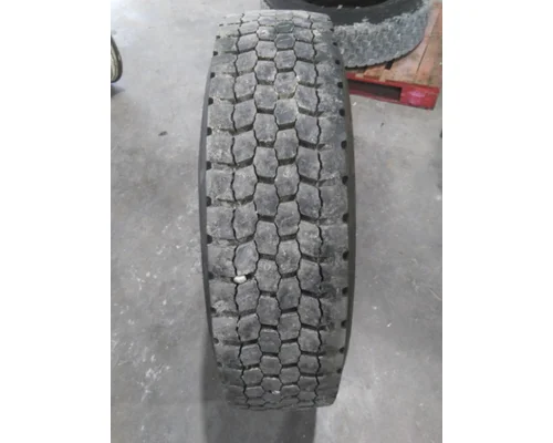 GOODYEAR 295/75R22.5 TIRE