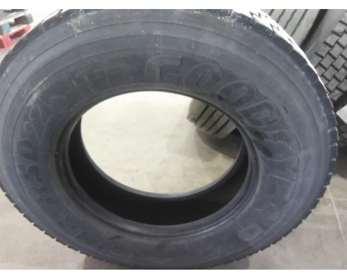 GOODYEAR 295/75R22.5 TIRE
