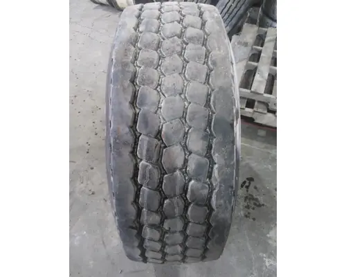 GOODYEAR 425/65R22.5 TIRE