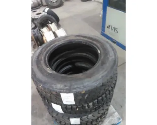 GOODYEAR 9R22.5 TIRE