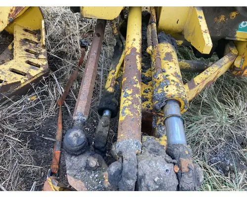 Galion 850B Equip Axle