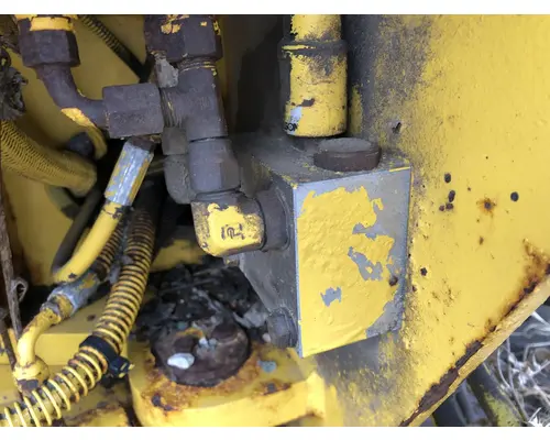 Galion 850B Equip Hydraulic Valve
